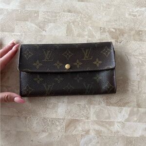 Louis Vuitton vintage wallet